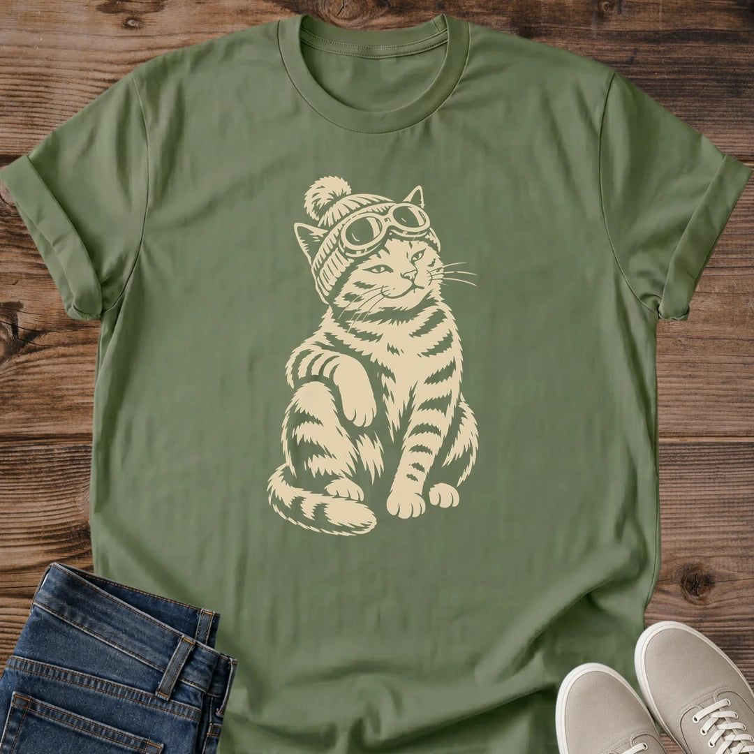 Animal Graphic Design Tee Vintage Cat Print Shirt Casual Fashion Statement Comfortable Cotton Fabric Everyday Urban Wear Style Black Background Clothing Perfect Gift Idea For Pet Lover Soft Breathable Material Relaxed Weekend Wardrobe