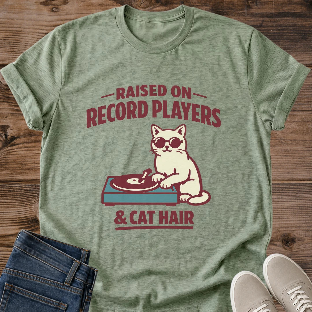 Gift Collection Cat Music Shirt Vinyl Record Player Design Graphic Tee Versatile Casual Wear Turntable Illustration Retro Style Sunglasses Cat Design Music Lover Present Lightweight Crew Neck Comfortable Fit Everyday Tee Weekend Layering
